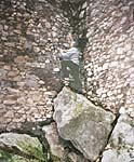 Artena. Romano imitates Romeo climbing up the wall from the stones